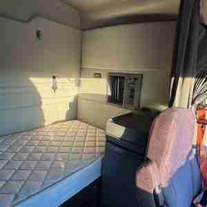2022 Volvo VNR 640 Heavy Spec Sleeper 3 Available - Image 11