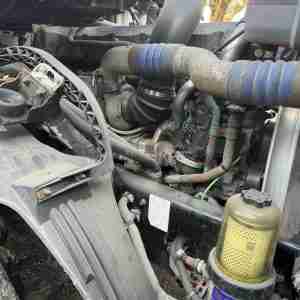 2013 Volvo Day Cab - Image 11