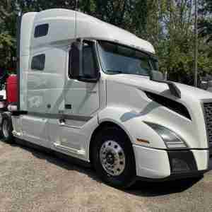 2020 Volvo VNL 760 - Image 4