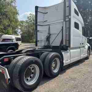 2020 Volvo VNL 760 - Image 5