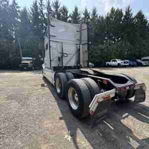 2020 Volvo VNL 760 - Image 6
