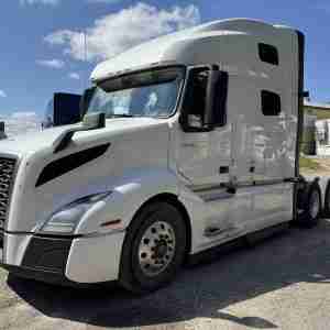 2019 Volvo VNL 760