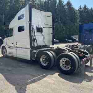 2019 Volvo VNL 760 - Image 7