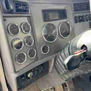 2022 Kenworth T370 Hook Lift - Image 8